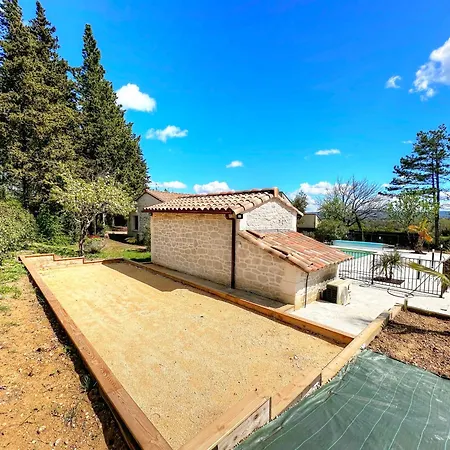 Climatisee Avec Piscine Chauffee Casa de Férias *